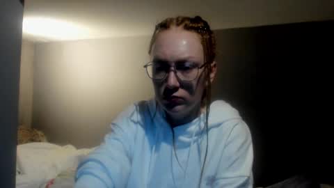 lucky_licky20 online show from March 14, 4:38 am