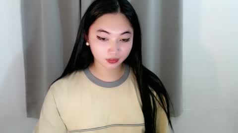 Snapshot of lucky_mariel chatting on March 8, 5:33 pm mariel online show from March 8, 5:33 pm