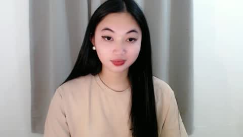 Snapshot of lucky_mariel chatting on March 8, 3:39 am mariel online show from March 8, 3:39 am