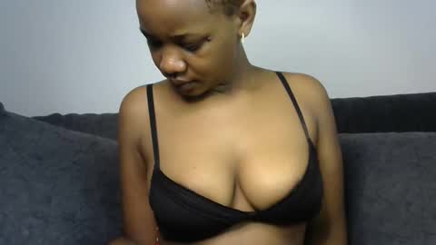 Snapshot of lucky_n_shyshy chatting on October 19, 4:55 pm lucky_n_shyshy online show from October 19, 4:55 pm