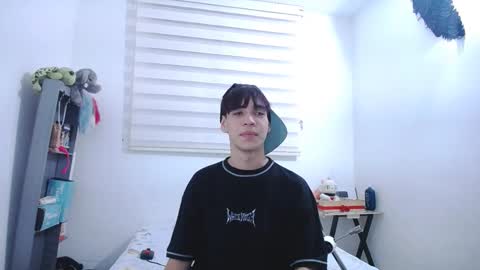 lucky_strickee online show from October 13, 3:52 am