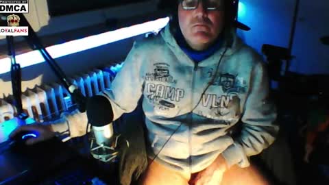        call me  Stefan online show from December 31, 7:42 am
