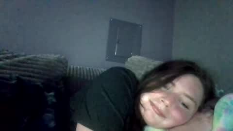 luckygirl96 online show from September 15, 12:23 am