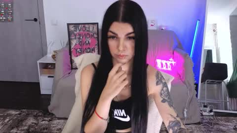 Monika online show from November 17, 1:24 pm