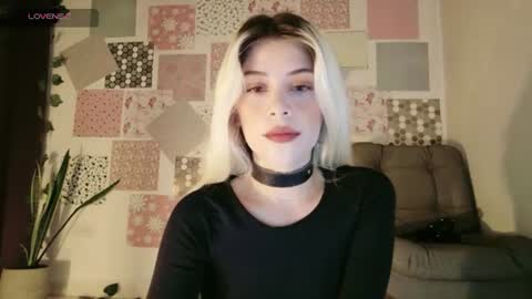 luckysapphire777 online show from June 18, 11:26 am