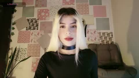 luckysapphire777 online show from July 5, 1:18 pm