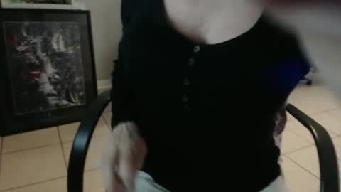 lucy_0000 online show from April 20, 2:14 am