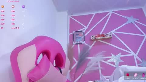 lucy_beatifull online show from March 15, 6:00 pm