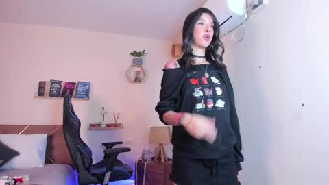 Your Lucy online show from February 8, 5:44 am