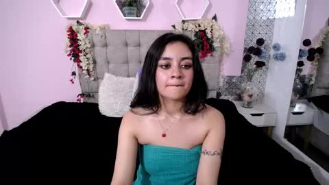 lucy_harris_ online show from February 23, 9:22 am