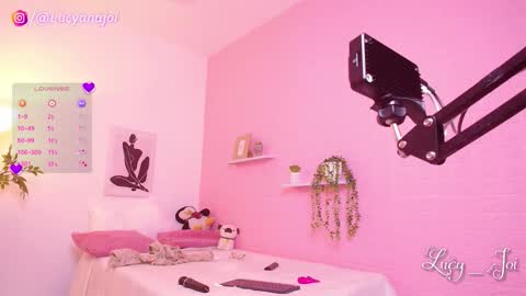 Luciana online show from March 13, 3:32 am