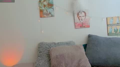 Lucy online show from November 29, 7:54 pm