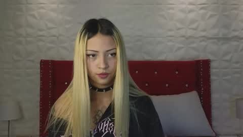 PINK online show from October 30, 3:23 pm