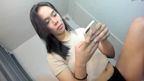 lucy_shane online show from September 14, 11:00 am