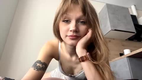 Alice online show from September 25, 11:39 am