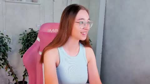 Lucy online show from June 25, 1:13 am