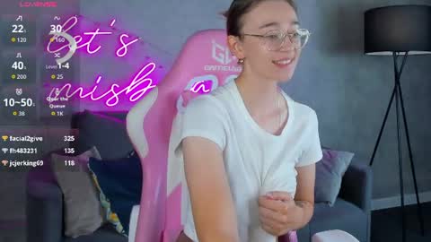 Lucy online show from July 9, 7:45 am