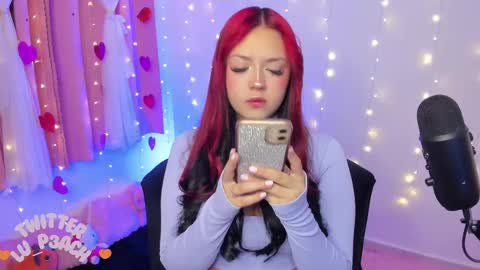 Snapshot of lucyy_peach chatting on March 9, 11:35 pm LUCYY FROM HOME online show from March 9, 11:35 pm