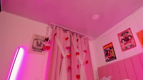 LUCYY FROM HOME  online show from October 18, 1:54 am