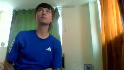 lugiiz05_ online show from October 29, 8:09 pm