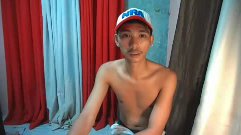 lui_the_fucker online show from May 19, 12:56 pm