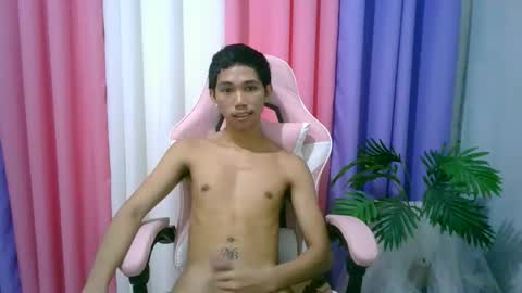 Snapshot of lui_the_fucker chatting on October 17, 11:09 pm lui_the_fucker online show from October 17, 11:09 pm