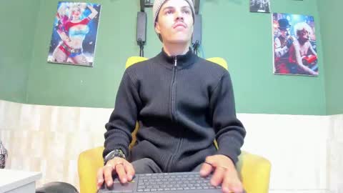 Snapshot of luis_as chatting on March 12, 10:48 am Luis AS online show from March 12, 10:48 am