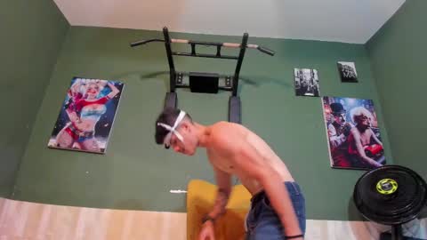 Snapshot of luis_as chatting on March 10, 11:38 pm Luis AS online show from March 10, 11:38 pm