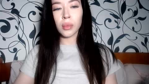 luisa lovedom online show from June 6, 7:20 pm