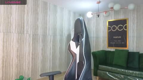 Luisa online show from September 30, 8:30 pm