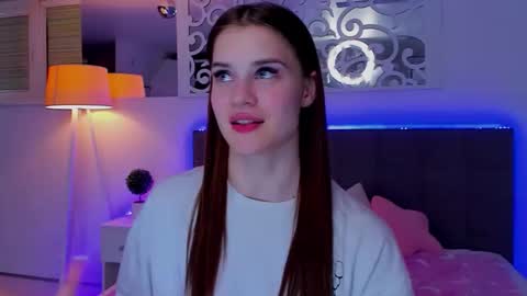 LuisaClover online show from March 28, 10:33 pm