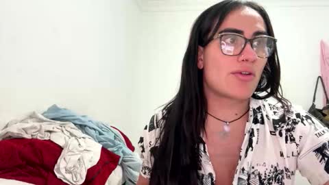 Luisa Monsters online show from October 12, 7:49 pm