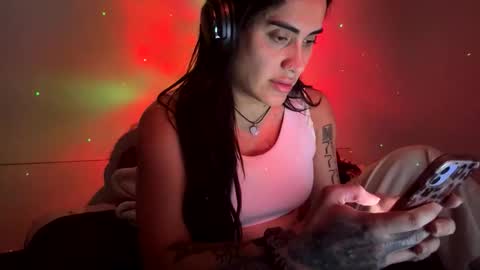 Luisa Monsters online show from November 30, 10:28 pm