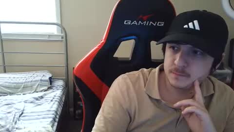 Luisdiaztube online show from May 8, 8:36 pm