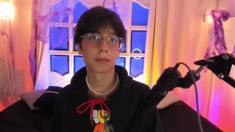 luixdust1 online show from October 10, 6:08 am