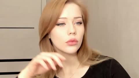 Lizzy online show from January 19, 11:42 am