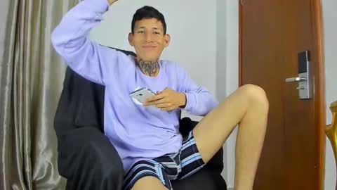 lujuriau_u online show from September 24, 4:41 am