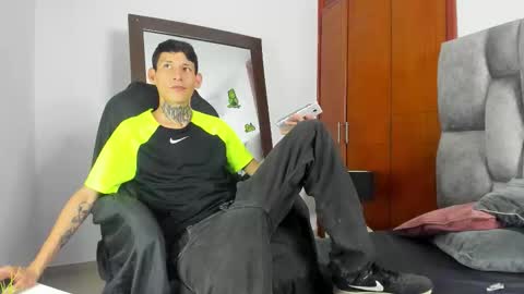 lujuriau_u online show from October 12, 3:54 am