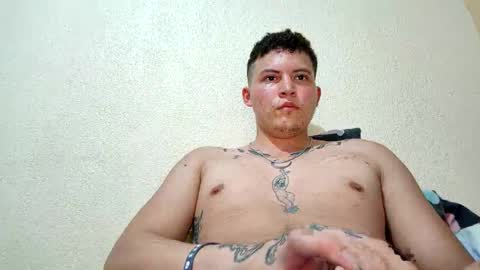 Snapshot of lukas2002alien622712 chatting on September 12, 1:29 am Lukas online show from September 12, 1:29 am