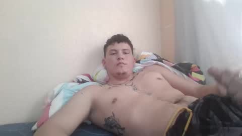 Snapshot of lukas2002alien622712 chatting on September 20, 6:44 pm Lukas online show from September 20, 6:44 pm