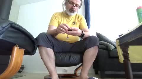 lukasz491 online show from May 17, 10:35 am