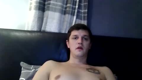Snapshot of luke1994whitehead chatting on October 15, 9:48 pm Luka online show from October 15, 9:48 pm