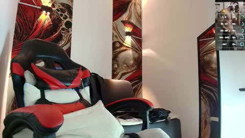 LUKE online show from February 18, 1:33 pm