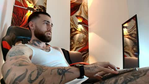 LUKE online show from April 7, 1:46 pm