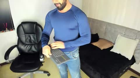 luke diaz7 online show from October 18, 5:00 am