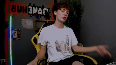 Luke online show from December 2, 10:46 am