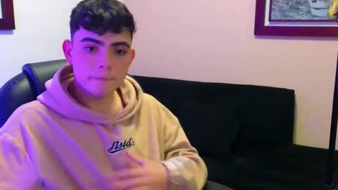 lukeboyce online show from October 19, 12:04 am