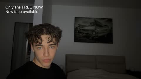 lukedesirable online show from December 3, 9:26 pm