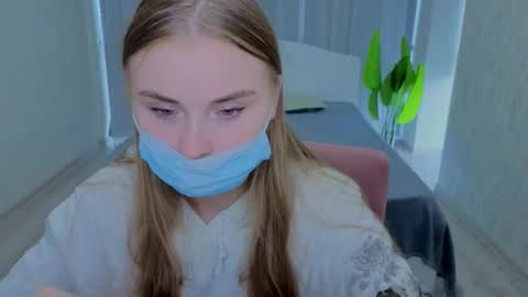 lukeriamoon online show from September 25, 5:03 am
