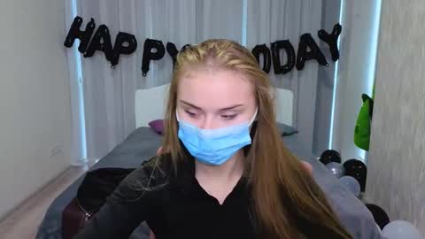 lukeriamoon online show from October 27, 5:29 am